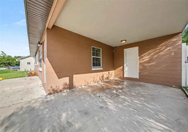 3rd image of 5818 Flori Ln, Orlando, FL 32808 | MLS# O6434475