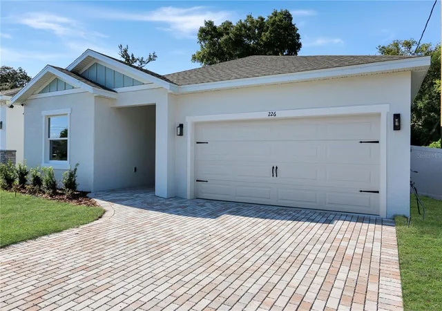 2nd image of 226 W Herrick Ave, Eustis, FL 32726 | MLS# O6434477