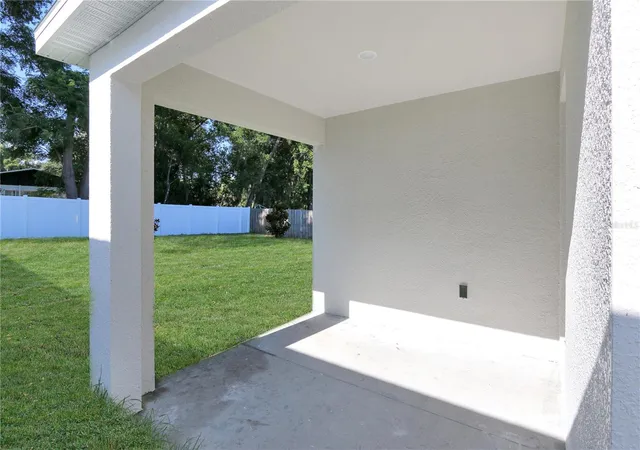 5th image of 226 W Herrick Ave, Eustis, FL 32726 | MLS# O6434477