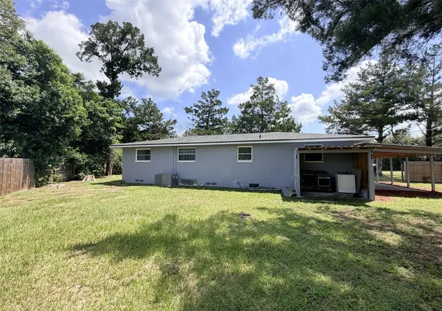5th image of 1025 Ne 4Th St, Chiefland, FL 32626 | MLS# GC542828