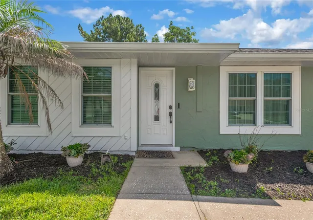 Photo 2 of Sale Pending at 819 Jacaranda Dr, Oldsmar, FL 34677 | MLS# TB8539896 | Listing updated on 2026-09-30