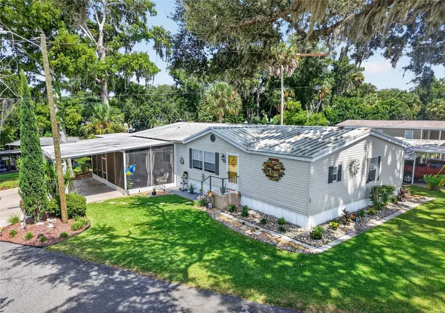 1st image of 704 Kimberly Ave, Leesburg, FL 34788 | MLS# G5116598