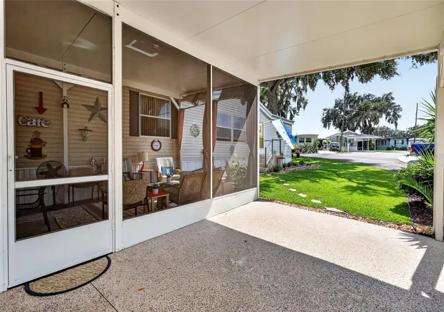 Photo 4 of Manufactured home for sale at 704 Kimberly Ave, Leesburg, FL 34788 | MLS# G5116598 | Listing updated on 2026-08-22