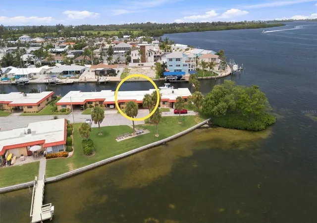 1st image of 3840 Catalina Dr, Bradenton, FL 34210 | MLS# A4703307