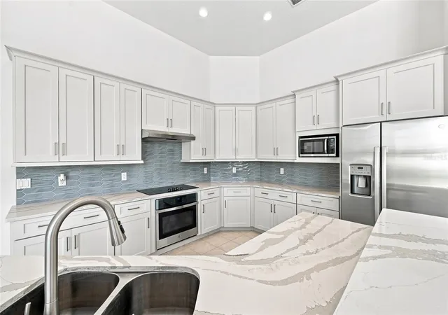 4th image of 10008 Canopy Tree Ct, Orlando, FL 32836 | MLS# O6434499