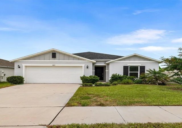 Photo 1 of Single family home for sale at 1425 Engelberg St, Winter Haven, FL 33881 | MLS# L4964379 | Listing updated on 2026-08-22