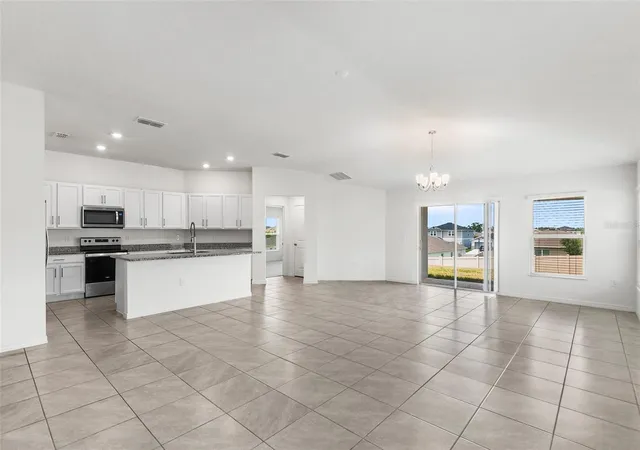 Photo 3 of Single family home for sale at 1425 Engelberg St, Winter Haven, FL 33881 | MLS# L4964379 | Listing updated on 2026-08-22