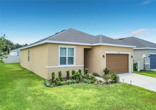 2nd image of 3947 Mayhill Loop, Eustis, FL 32736 | MLS# O6434515