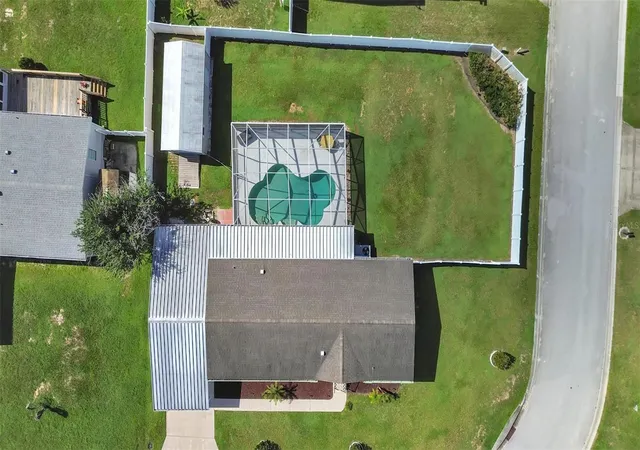 Photo 3 of Manufactured home for sale at 490 Lindsey Dr, Lakeland, FL 33809 | MLS# P4939623 | Listing updated on 2026-10-16