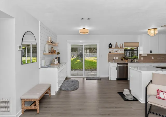 5th image of 611 Bryan Ct, Altamonte Springs, FL 32701 | MLS# V4950794