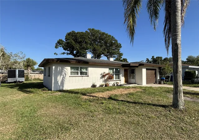 4th image of 1347 Buckingham Dr, Clearwater, FL 33756 | MLS# TB8539942