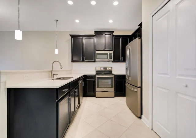 3rd image of 9044 Azalea Sands Ln #9044, Davenport, FL 33896 | MLS# O6434530