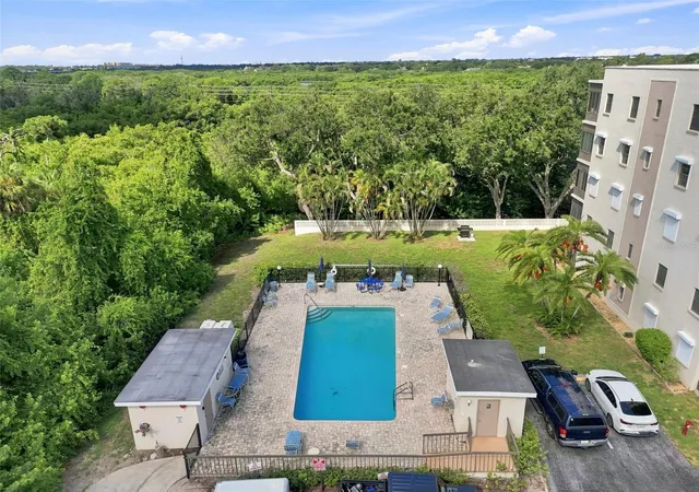 2nd image of 5920 80Th St N, Saint Petersburg, FL 33709