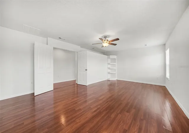Photo 4 of Single family home for sale at 2012 Bearing Ln, Kissimmee, FL 34744 | MLS# O6434542 | Listing updated on 2026-10-15