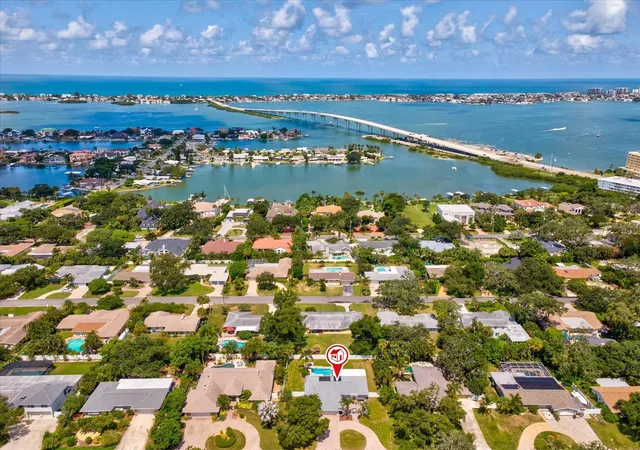 3rd image of 118 Live Oak Ln, Largo, FL 33770 | MLS# TB8539966