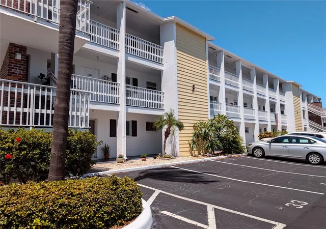 1st image of 1531 Leisure Dr #F-3, Bradenton, FL 34207 | MLS# A4703328