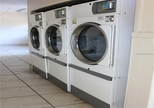 Listing Photo 2 - Condo for sale in building located at 8542 10Th St N, ST PETERSBURG, FL 33702 - Unit #C