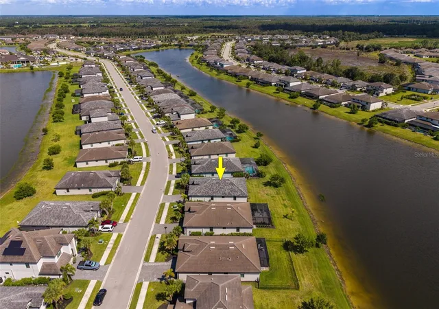 Photo 2 of Single family home for sale at 13845 Pine Lodge Ln, Fort Myers, FL 33913 | MLS# C7529727 | Listing updated on 2026-09-30