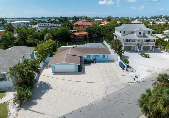 1st image of 507 59th St, Holmes Beach, FL 34217 | MLS# A4703334