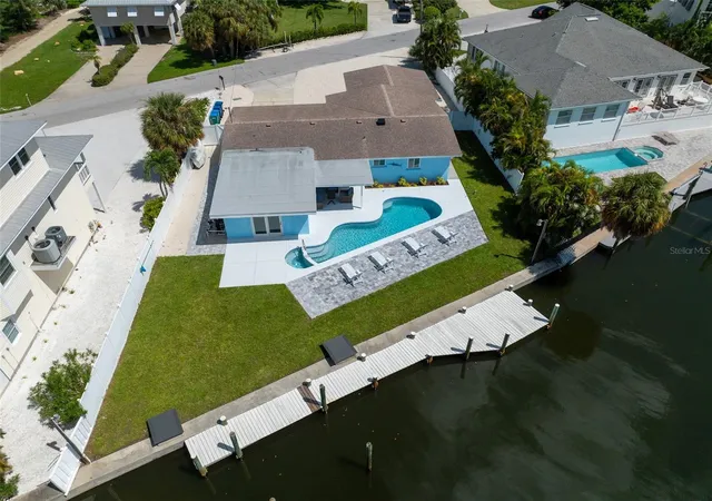 2nd image of 507 59th St, Holmes Beach, FL 34217 | MLS# A4703334