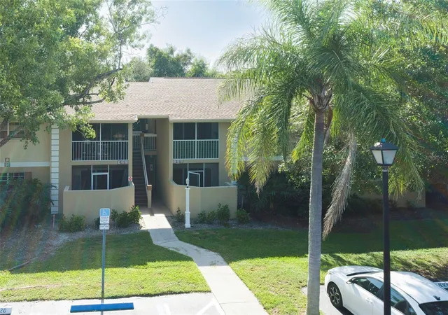 1st image of 1649 Sunny Brook Ln Ne #B105, Palm Bay, FL 32905 | MLS# V4950799