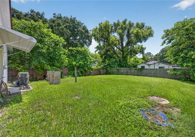 Photo 3 of Single family home for sale at 840 Neuse Ave, Orlando, FL 32804 | MLS# O6434593 | Listing updated on 2026-09-29