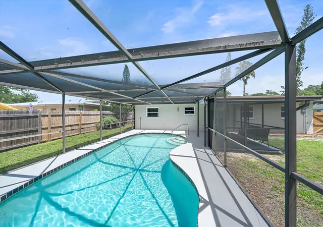 Photo 2 of Single family home for sale at 3338 Bailey St, Sarasota, FL 34237 | MLS# A4703343 | Listing updated on 2026-08-29