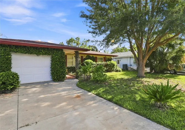 1st image of 1070 6th Ave Ne, Largo, FL 33770 | MLS# TB8540056