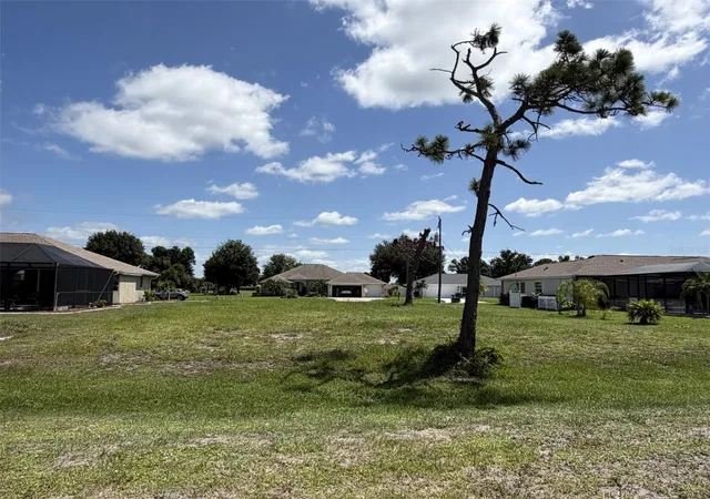 Photo 1 of Land for sale at 25 Pinehurst Ct, Rotonda West, FL 33947 | MLS# N6145404 | Listing updated on 2026-08-19