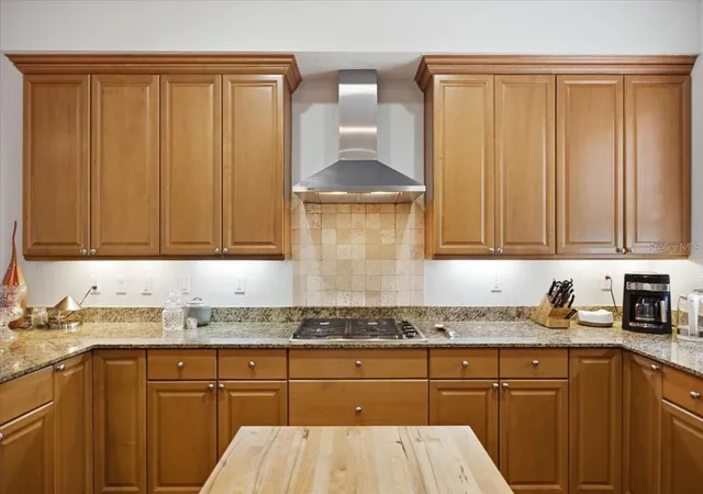 3rd image of 114 E Davis Blvd #8, Tampa, FL 33606 | MLS# TB8540062