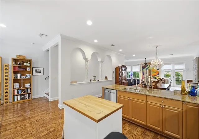 5th image of 114 E Davis Blvd #8, Tampa, FL 33606 | MLS# TB8540062