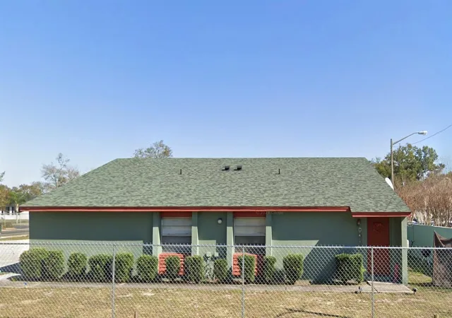 Photo 1 of Multi family home for sale at 1962 Crystal Grv Dr, Lakeland, FL 33801 | MLS# O6434625 | Listing updated on 2026-09-02