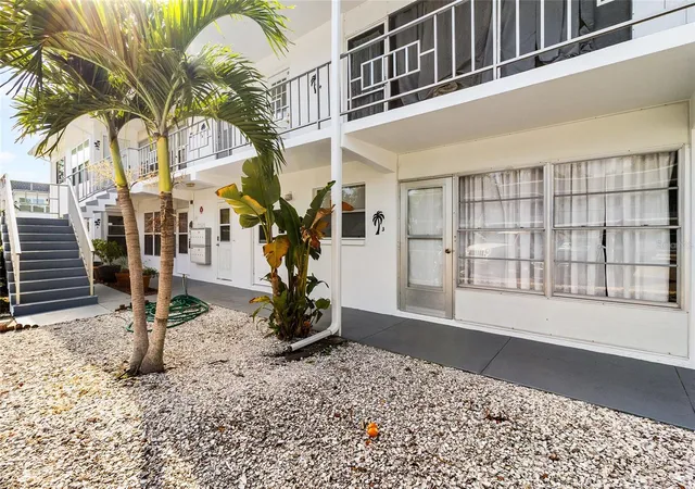 23rd image of 1221 Drew St #B3, Clearwater, FL 33755 | MLS# TB8540076