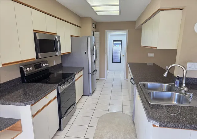5th image of 7376 Meadow Brook Ln, Spring Hill, FL 34606 | MLS# W7888701