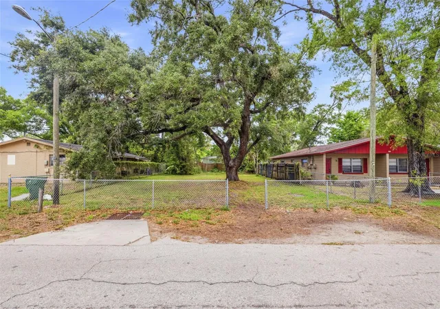 4th image of 1706 E Idell St, Tampa, FL 33604 | MLS# TB8540083
