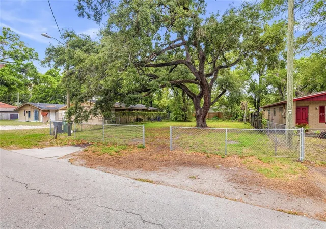 5th image of 1706 E Idell St, Tampa, FL 33604 | MLS# TB8540083
