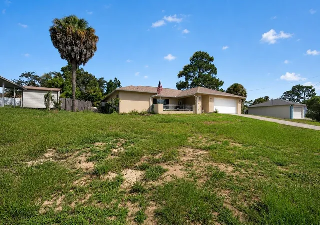 Photo 2 of Single family home for sale at 13277 Brewster Rd, Spring Hill, FL 34609 | MLS# TB8540104 | Listing updated on 2026-09-01