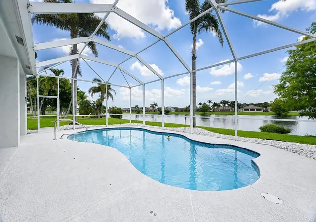4th image of 468 Sw Talquin Ln, Port Saint Lucie, FL 34986 | MLS# O6434651