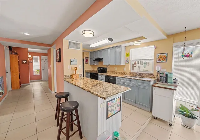 5th image of 9537 Crestview St, Seminole, FL 33772 | MLS# TB8540144