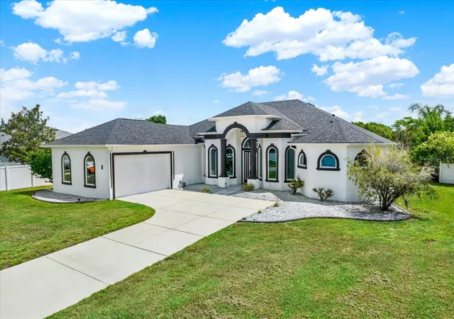 Photo 1 of Single family home for sale at 690 Sudbrook Ln, Spring Hill, FL 34609 | MLS# W7888706 | Listing updated on 2026-08-24