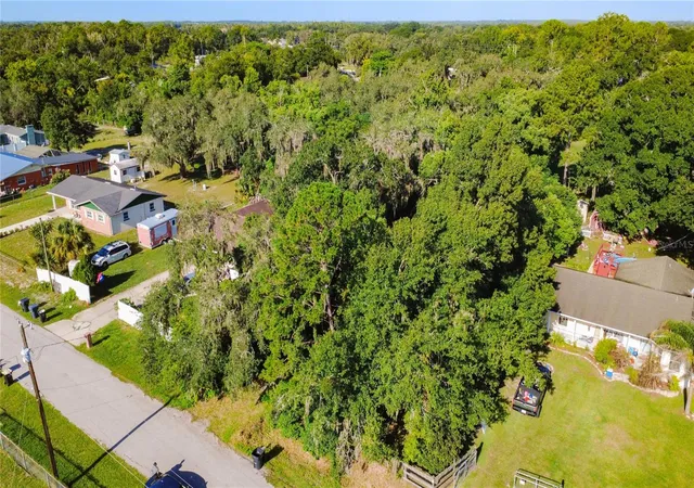 5th image of 8216 Simpson Ln, Lakeland, FL 33809 | MLS# O6434671