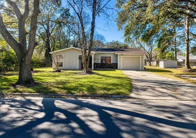 1st image of 6018 Nw 26th Ter, Gainesville, FL 32653 | MLS# GC542844