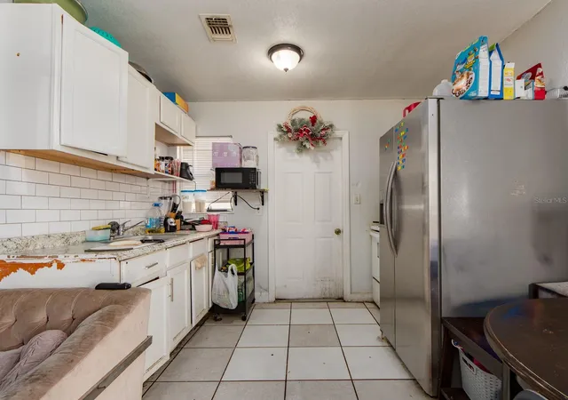 5th image of 2532 W Walnut St, Tampa, FL 33607 | MLS# TB8540156