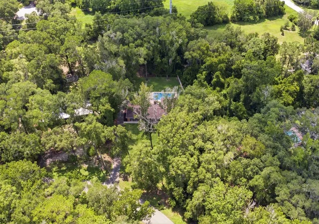 4th image of 226 Sw 80Th Blvd, Gainesville, FL 32607 | MLS# GC542845