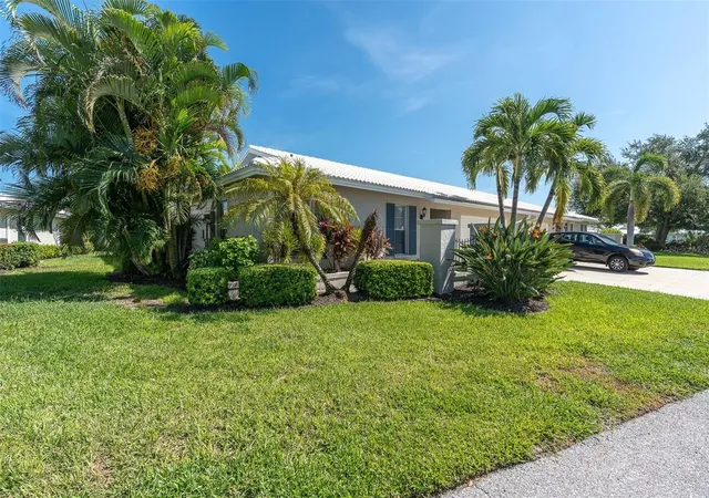 4th image of 6804 W 8Th Ave, Bradenton, FL 34209 | MLS# TB8540158