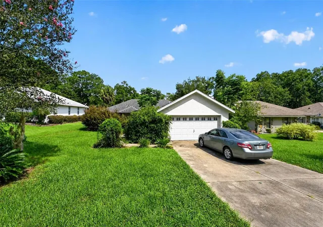1st image of 19735 Sw 93rd Pl, Dunnellon, FL 34432 | MLS# C7529745