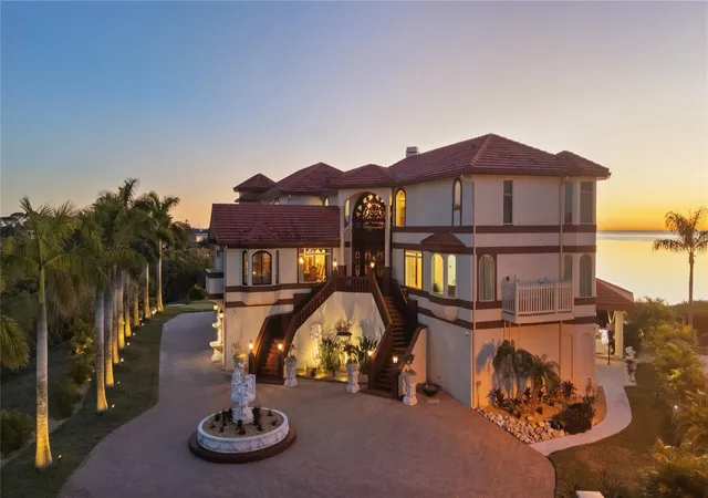 5th image of 2115 Alexis Ct, Tarpon Springs, FL 34689 | MLS# TB8540220