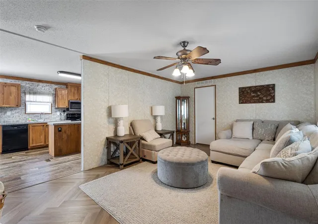 Photo 3 of Manufactured home for sale at 7650 NE 105th Avenue, Bronson, FL 32621 | MLS# GC542847 | Listing updated on 2026-08-27