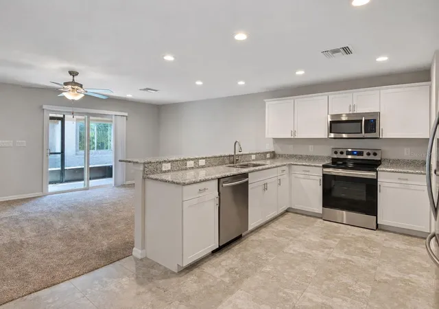 3rd image of 13120 Sonoma Bend Pl, Gibsonton, FL 33534 | MLS# TB8540232