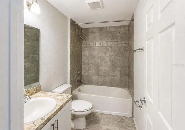 5th image of 13120 Sonoma Bend Pl, Gibsonton, FL 33534 | MLS# TB8540232